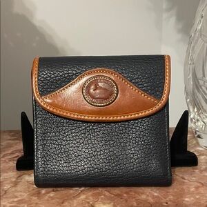 Vintage Dooney & Bourke Leather  credit card Wallet